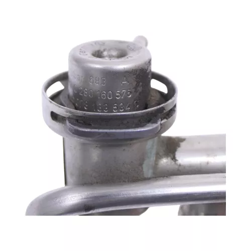 Audi A4 8E B6 B7 06B133681L ALT 96kw 2,0 Einspritzleiste Leiste Leitung (182079)