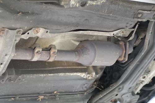 VW Golf 3 Auspuff Mitteltopf + Endschalldämpfer 1,6 AFT 2E AKS AGG AKR ADY 2.0 (182110)