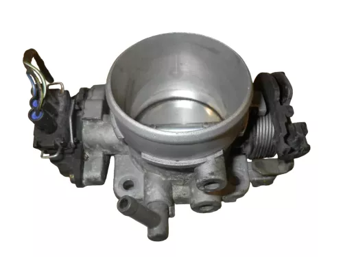 Golf 3 Passat Vento Drosselklappe Drosselklappenstutzen 1,6 AEK AAA 037907385Q