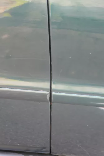 Audi A4 B5 Tür nur Türblatt vorn rechts Beifahrertür grün LZ6U Kombi Limo (182202)