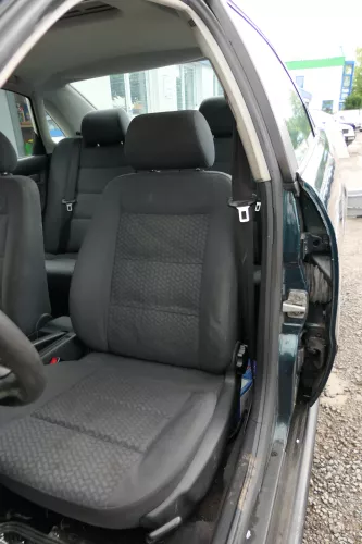 Audi A4 B5 Sitz Fahrersitz vorne links höhenverstellbar (182208)