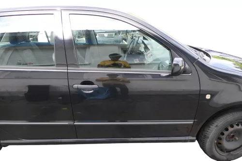 Skoda Fabia 6Y Kombi Limousine Tür vorne rechts Beifahrertür schwarz LF9R
