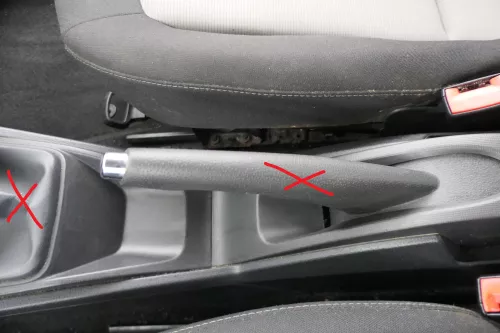 Ibiza 6J Mitteltunnel Verkleidung Mittelkonsole Abdeckung karbonschwarz schwarz