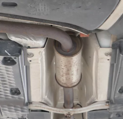 Fabia 5J Auspuff Mittelschalldämpfer Mitte Benziner Mitteltopf 1,4 CGGB CNKA (182524)