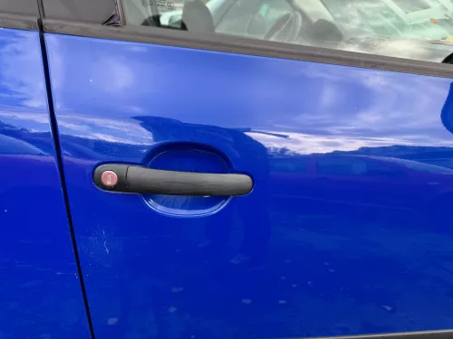 Fabia 5J Kombi + Limo Tür vorne rechts Beifahrertür blau LF5K - ohne Anbauteile (182558)