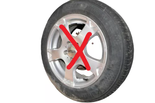 2x Golf 3 9N 6Y Reifen 185/60 R15 84H Sommerreifen 2x ca. 7-8mm NUR REIFEN M+S