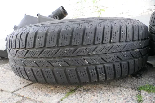 1x VW Golf 4 Bora 175/80 R14 88T M+S Winterreifen Reifen 6jx14H2 ET38 6-7mm (182885)