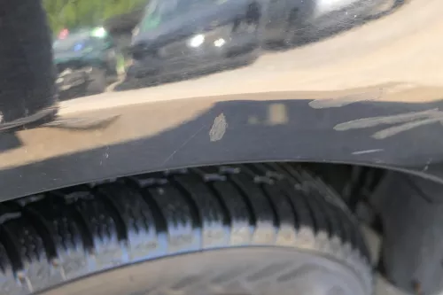 VW Lupo 6X Kotflügel vorne links schwarz L041 (183018)