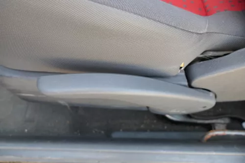 Seat Arosa VW Lupo Sitz vorn links Fahrersitz Höhenverstellung höhenverste rot (183024)