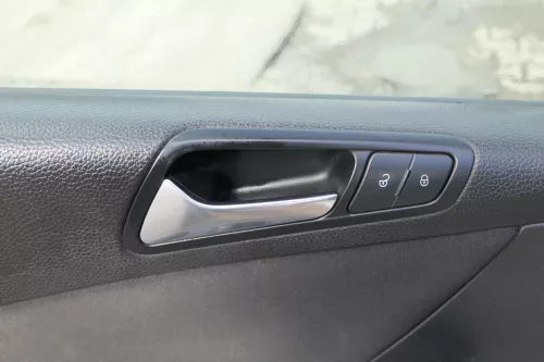 1x VW Passat 3C Variant Türverkleidung Verkleidung Tür vorne links schwarz (183126)