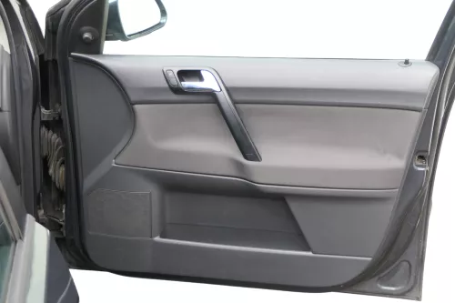 1x VW Polo 9N 9N3 Türverkleidung Verkleidung Tür vorne rechts 4/5-Türer dunkel