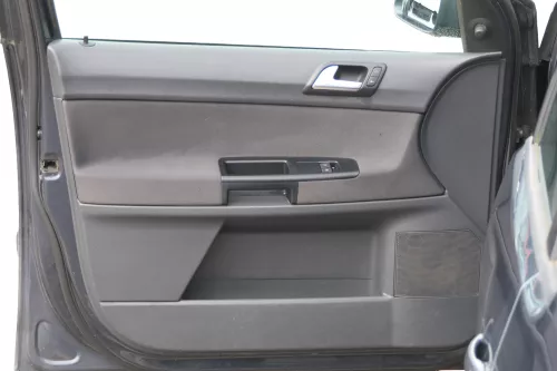 1x VW Polo 9N 9N3 Türverkleidung Verkleidung Tür vorne links  4/5-Türer dunkel