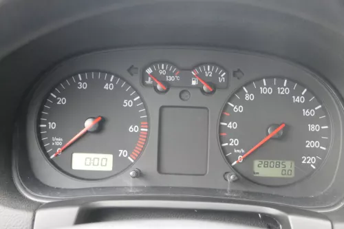 VW Golf 4 Tacho Tachometer Kombiinstrument 280.000km 1J0920802 1,4 16V 75PS 55kw