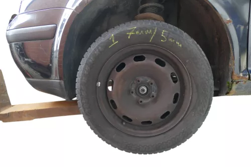 4x Golf 4 195/65 R15 91H Winterreifen M+S Reifen 6jx15H2 ET38  ca. 5-9mm Felgen (183343)