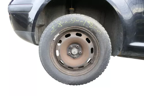 4x Golf 4 195/65 R15 91H Winterreifen M+S Reifen 6jx15H2 ET38  ca. 5-9mm Felgen (183343)