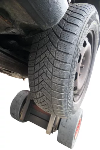 4x Golf 4 195/65 R15 91H Winterreifen M+S Reifen 6jx15H2 ET38  ca. 5-9mm Felgen (183343)