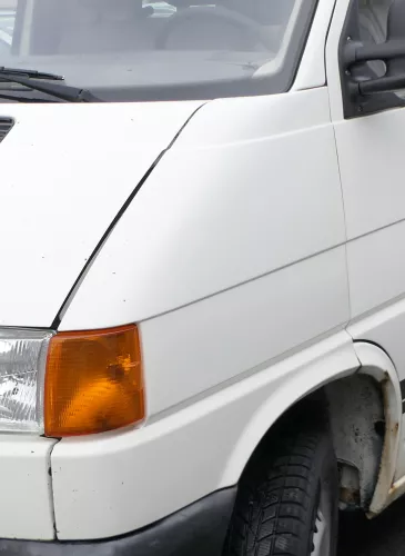 VW T4 kurze Version Kotflügel vorne links weiß R902 7D0821103