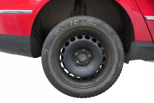 4x VW Passat 3C Golf Reifen Winterrreifen M&S 205/55 R16 94H Felgen 6-8mm (183421)