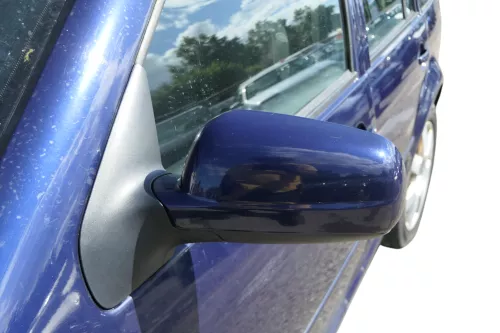VW Golf 4 Bora elektrischer Spiegel vorne links Außenspiegel blau LB5N Glas