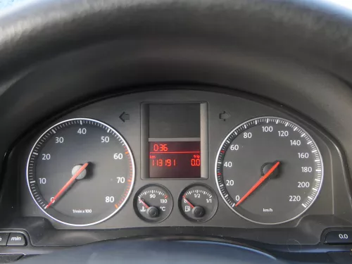 VW Golf 5 1K 5M Plus Tacho Kombiinstrument 1K0920853 113.000km Benziner BCA BLN (183528)