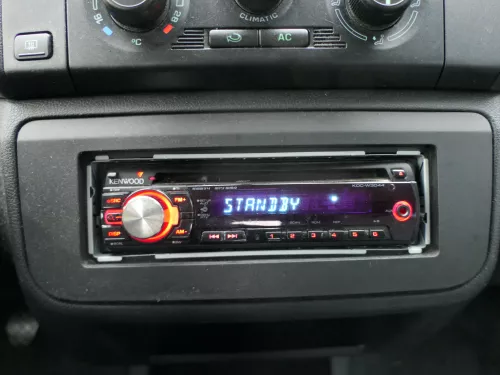 VW Golf 4 Bora T5 T4 Radio Kenwood CD-Player USB WMA MP3 KDC-W3044 4x50W AUX