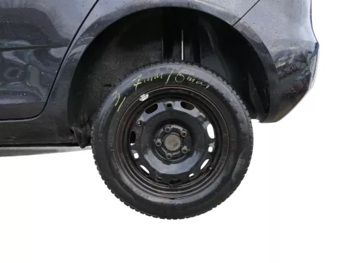 2x Skoda Fabia Felgen Reifen 165/70 R14 81T Winterreifen M&S 5jx14H2 ET35  6-7mm (183614)