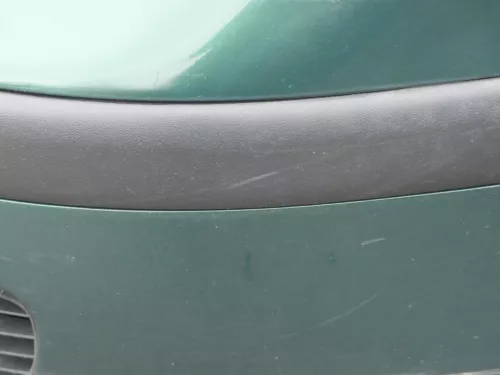 VW Passat 3B Stoßstange vorne Frontstoßstange Stoßfänger vorne grün LC6N + Grill (183616)