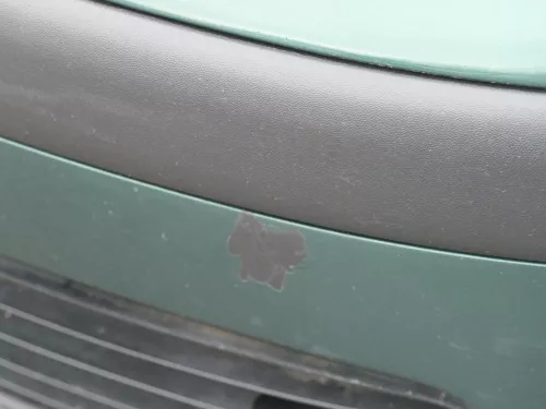 VW Passat 3B Stoßstange vorne Frontstoßstange Stoßfänger vorne grün LC6N + Grill (183616)