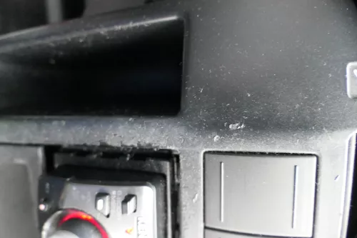 VW Polo 9N Mittelkonsole Verkleidung um Radio schwarz 6Q0858069AD /T (183653)