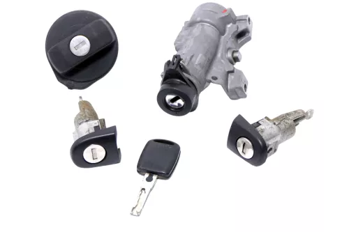 Skoda Fabia 6Y Zündschloß Schloß Zündung 1x Schlüssel + 2x Türschloß links Tür r