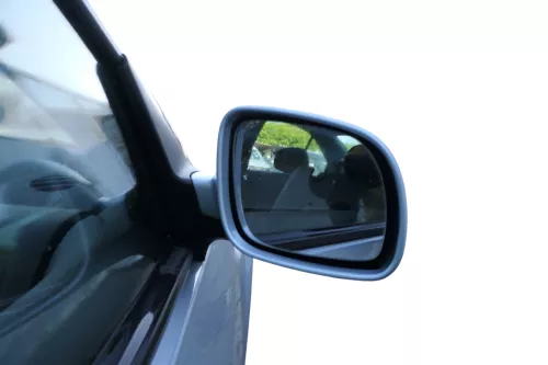 VW Golf 4 Bora elektrischer Spiegel vorne rechts Außenspiegel blau LB5S Glas (183690)