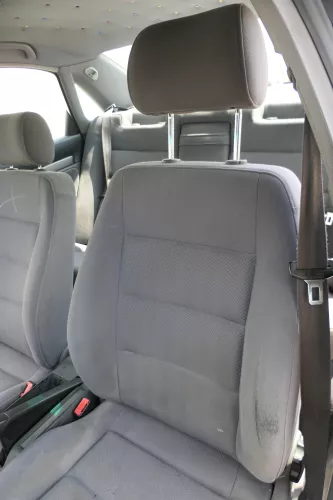 Audi A4 B5 Sitz Fahrersitz vorne links höhenverstellbar (183780)