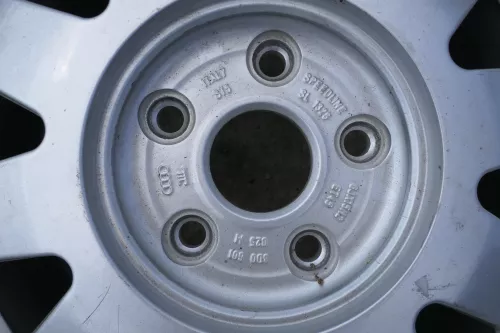1x Audi A4 A6 4B Alufelge original 8D0601025M 6j x16H2 ET45 Speedline 195/65 R15 (183783)