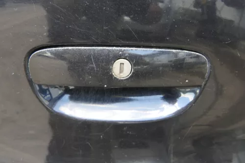 VW Polo 9N 9N3 Griff Heckkklappe Heckklappengriff schwarz LC9Z