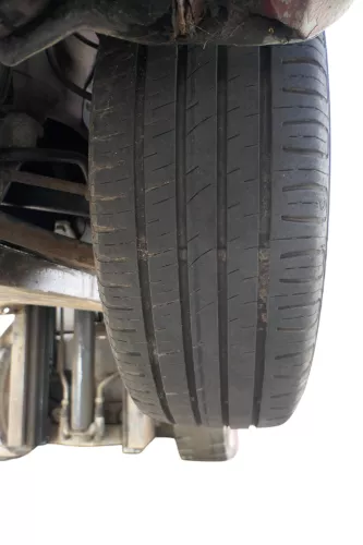 4x VW Polo 9N 6R Felgen Reifen 195/55 R15 85V Sommerreifen ca. 4-6mm (183832)