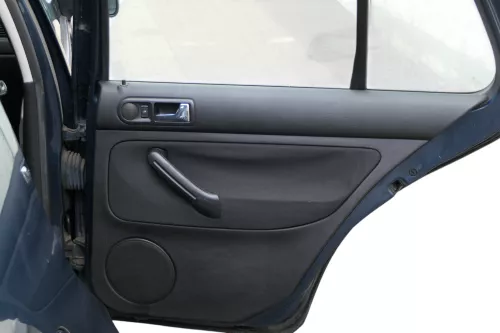 1x VW Golf 4 1J Limousine Türverkleidung Verkleidung Tür hinten rechts schwarz