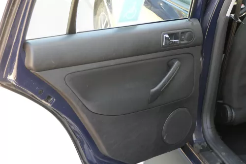 1x VW Golf 4 1J Kombi Türverkleidung Verkleidung Tür hinten links schwarz