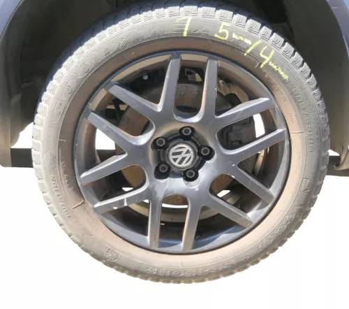 VW Golf 4 Bora Alufelgen 205/55 R16 91H 1J0601025R Montreal BBS Reifen 4-6mm M+S (183917)