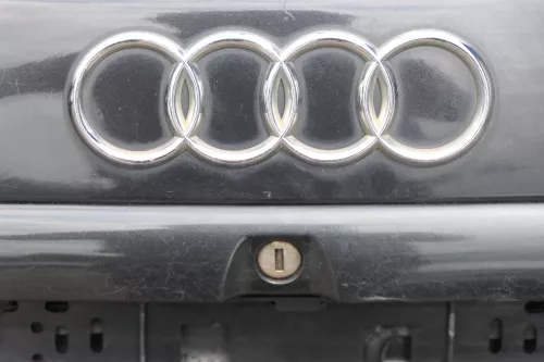 A3 8L A4 Avant Griff Heckklappe Heckklappengriff bis caBj1999 schwarz LZ9U (183960)