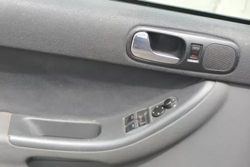 1x Audi A3 8L Türverkleidung Verkleidung Tür vorne links 2/3-Türer onyx/schiefer (183961)