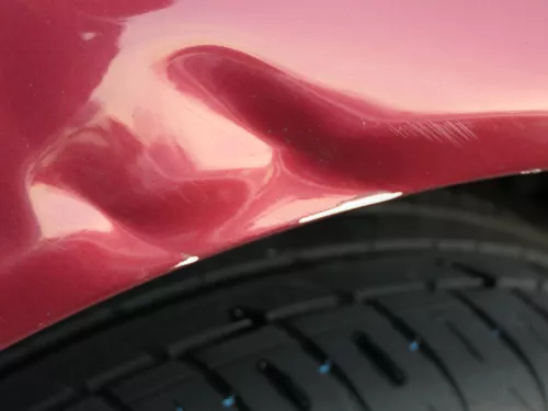 Audi A6 4B Kotflügel vorne links rot LZ3L (bis ca.Mitte 2001 passend   - DELLE (184087)