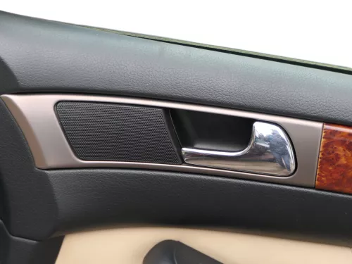 1x A6 4B Türverkleidung Verkleidung Tür vorne rechts Leder onyx / vanille Bose (184104)