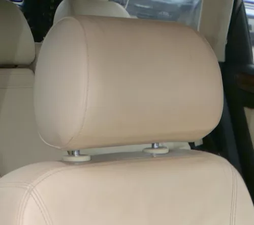 1x A4 B5 A6 4B Kopfstütze vorne rechts/links Leder vanille gelb Perlnappaleder