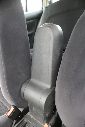 VW Golf 4 Bora Mittelarmlehne Armlehne original mitte schwarz Velour (184160)