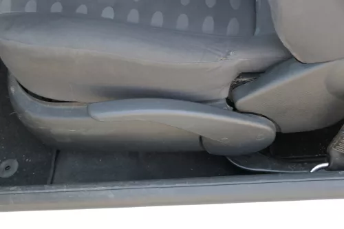 Seat Arosa VW Lupo Sitz vorn links Fahrersitz Höhenverstellung schwarz dunkel (184172)