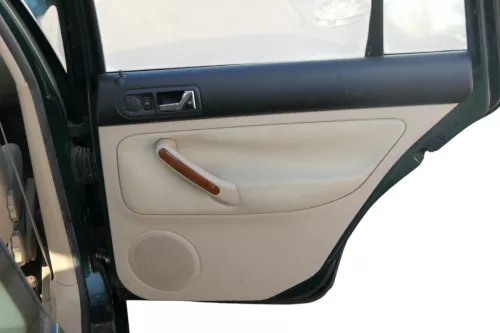 1x VW Golf 4 1J Kombi Türverkleidung Verkleidung Tür hinten rechts hellbeige bes