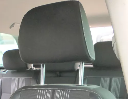 1x Golf 6 5K 1K + Kombi AJ5 Kopfstützen Kopfstütze vorne rechts / links schwarz