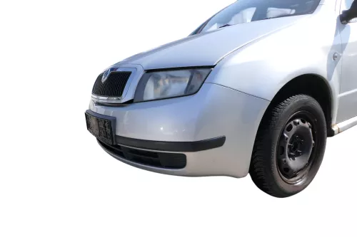 Skoda Fabia 6Y Stoßstange Stoßfänger vorne silber grau LF7T 2000-2004 (184279)