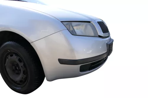 Skoda Fabia 6Y Stoßstange Stoßfänger vorne silber grau LF7T 2000-2004 (184279)