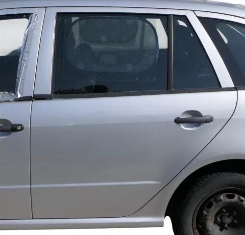 Fabia 6Y Combi Variant Kombi Tür hinten links silber grau LF7T ohne Anbauteile